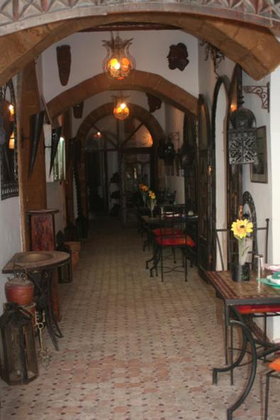 Caverne D'Ali Baba Эс-Сувейра Экстерьер фото