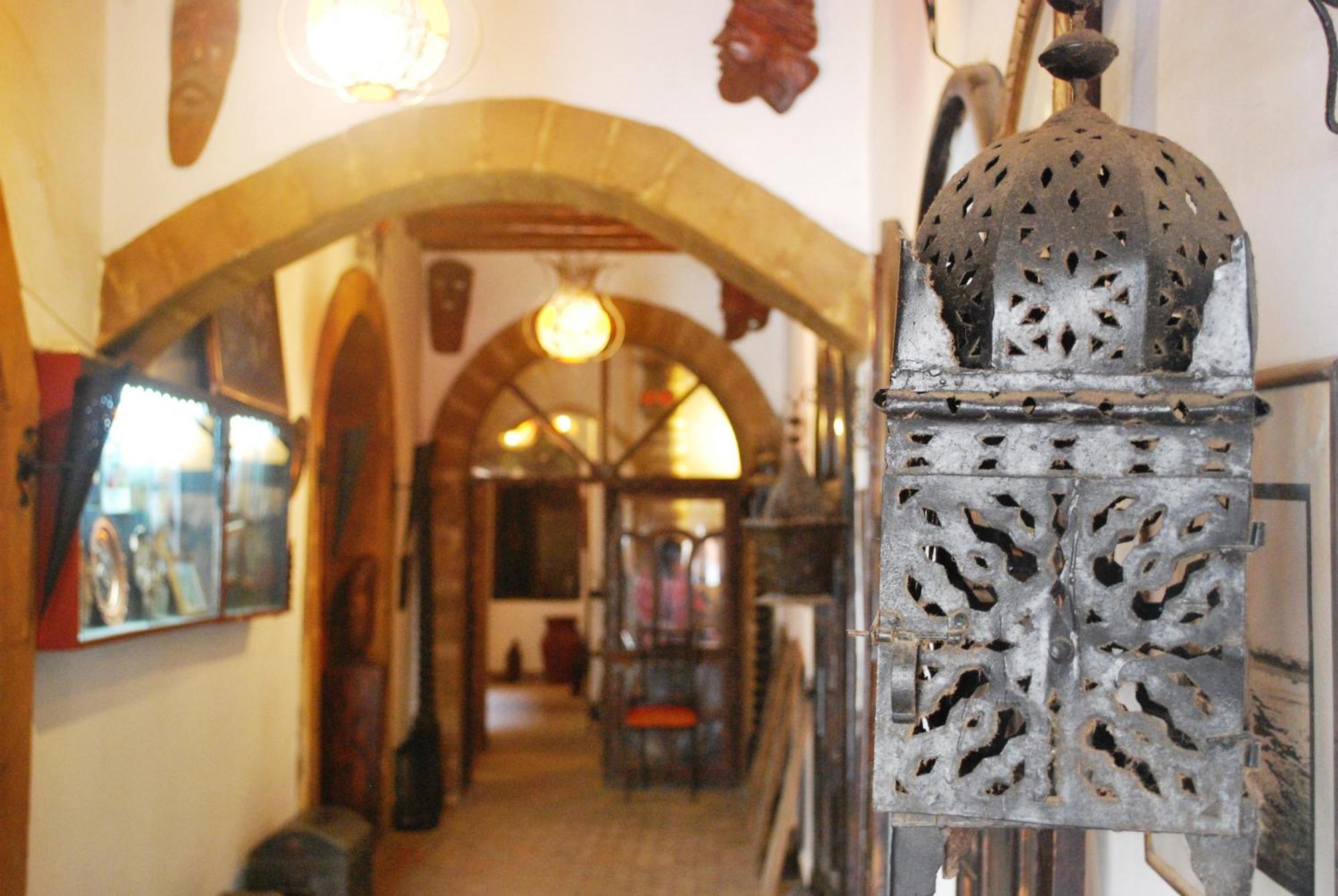 Caverne D'Ali Baba Эс-Сувейра Экстерьер фото